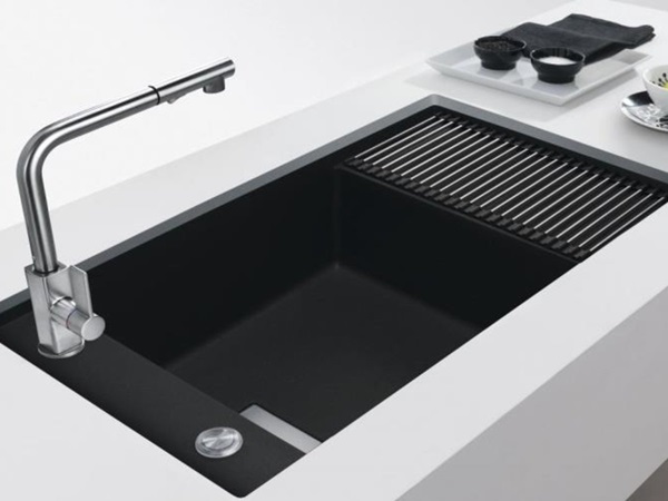 Cuve sous Plan en Fragranit+ Franke & Grille égouttoir Rollmat