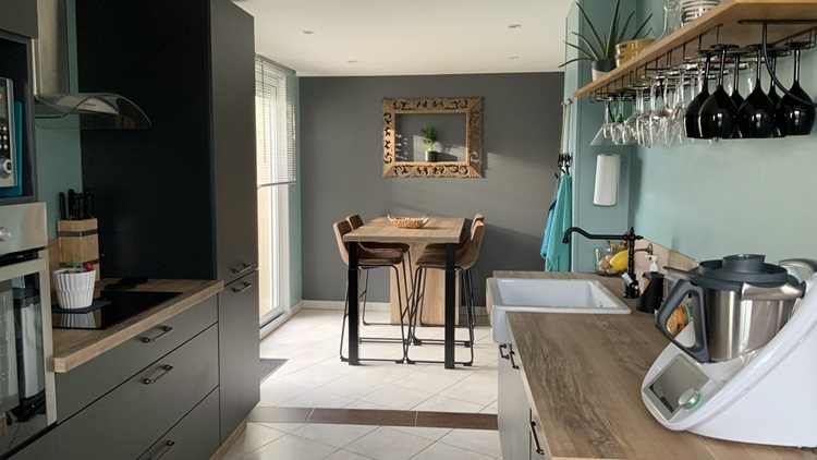 Cuisine en couloir : nos conseils pour bien l’aménager