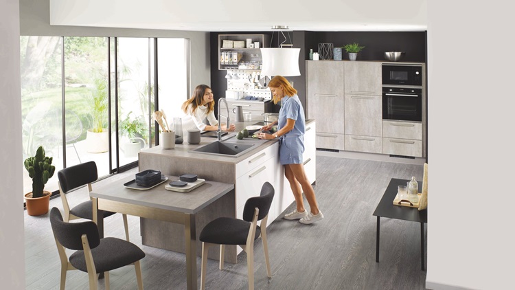 Cuisine : bien choisir la hauteur de son plan de travail