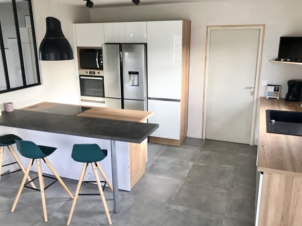 Cuisine équipée sur mesure Light Blanc Brillant