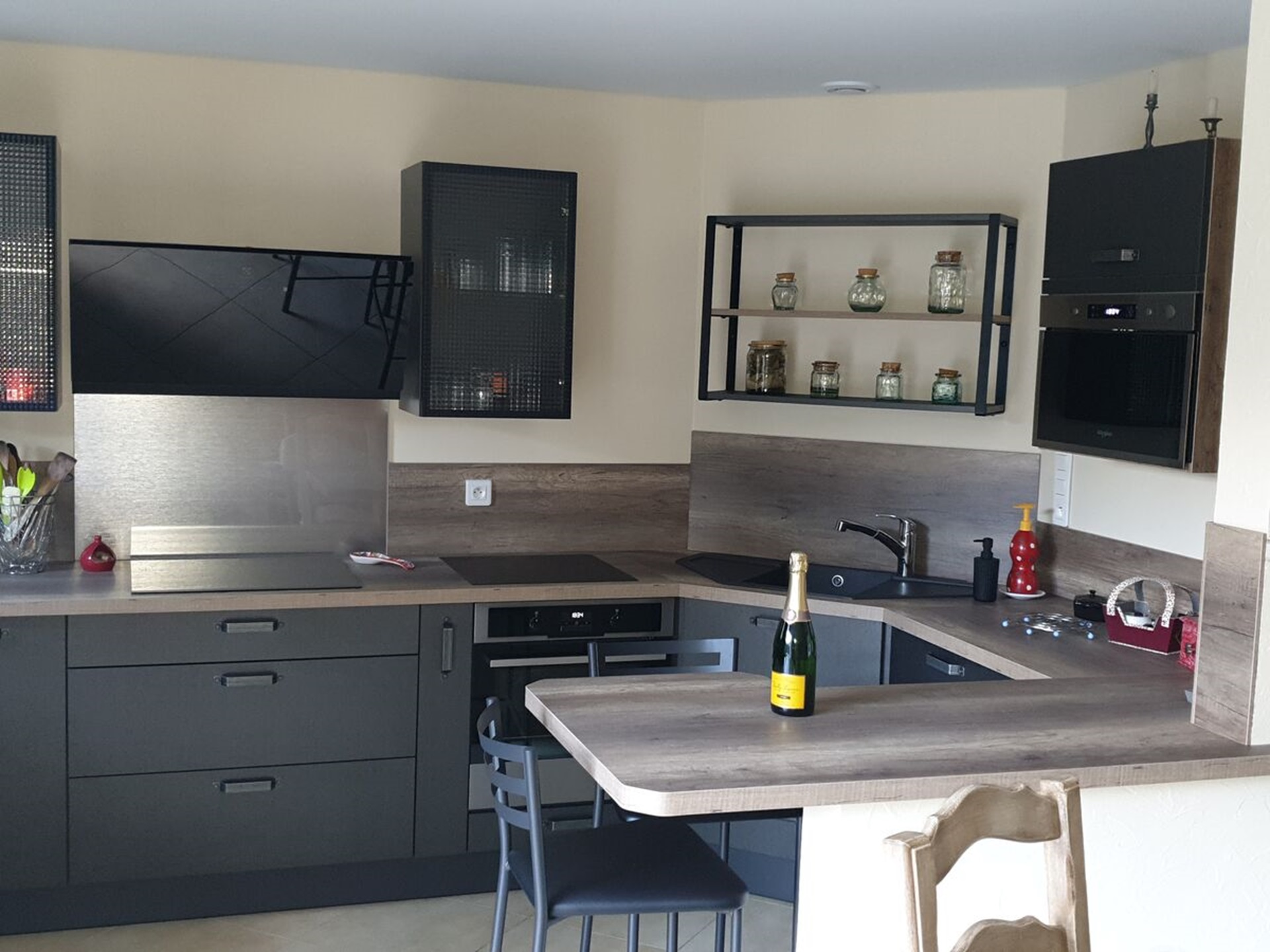 Cuisine équipée sur mesure Label Métal Brossé