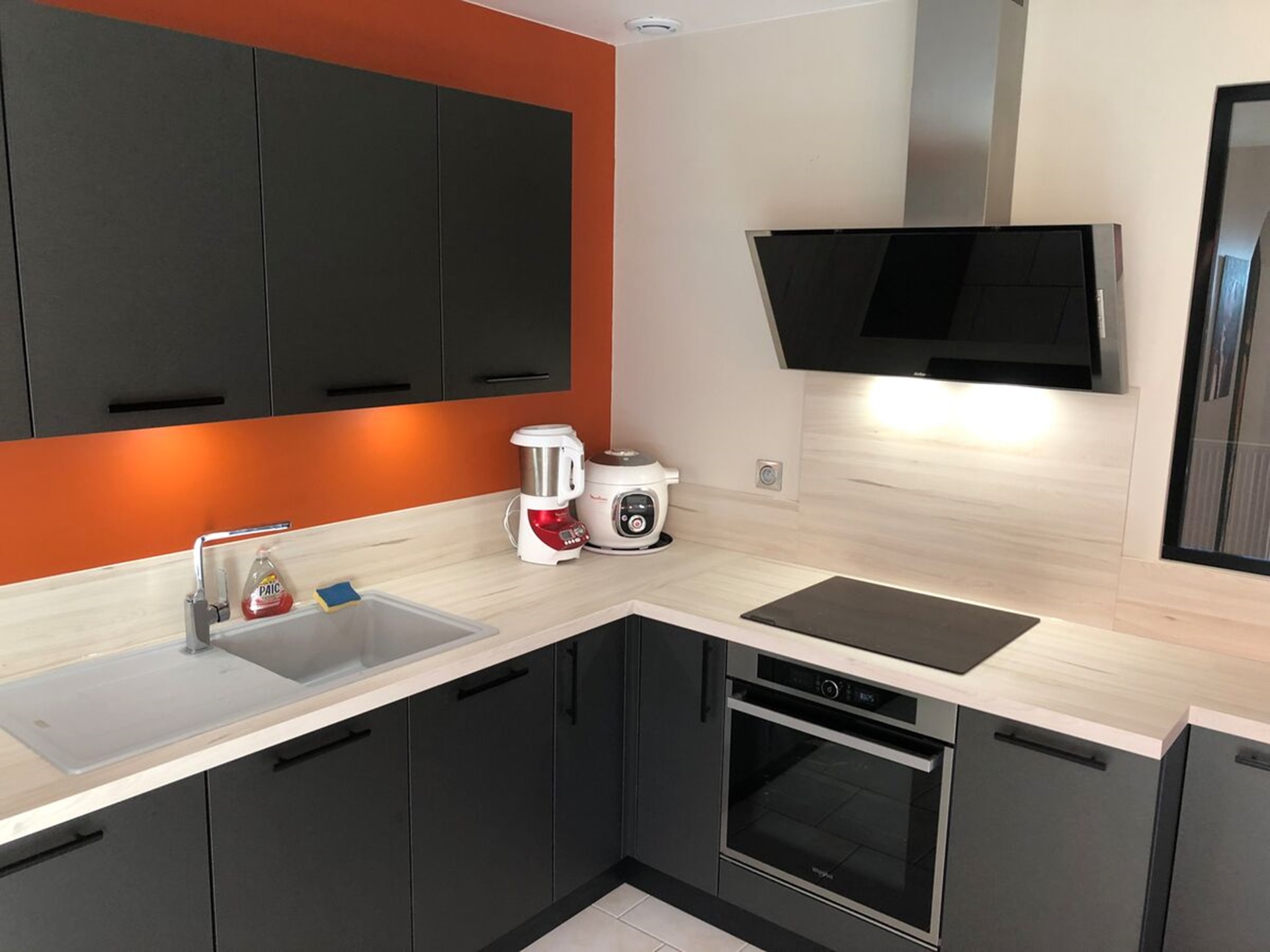 Cuisine avant-après sur mesure Label Métal Brossé