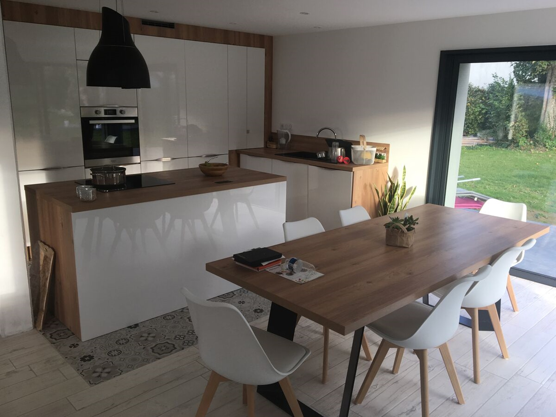 Rénovation cuisine équipée sur mesure Light Blanc Brillant