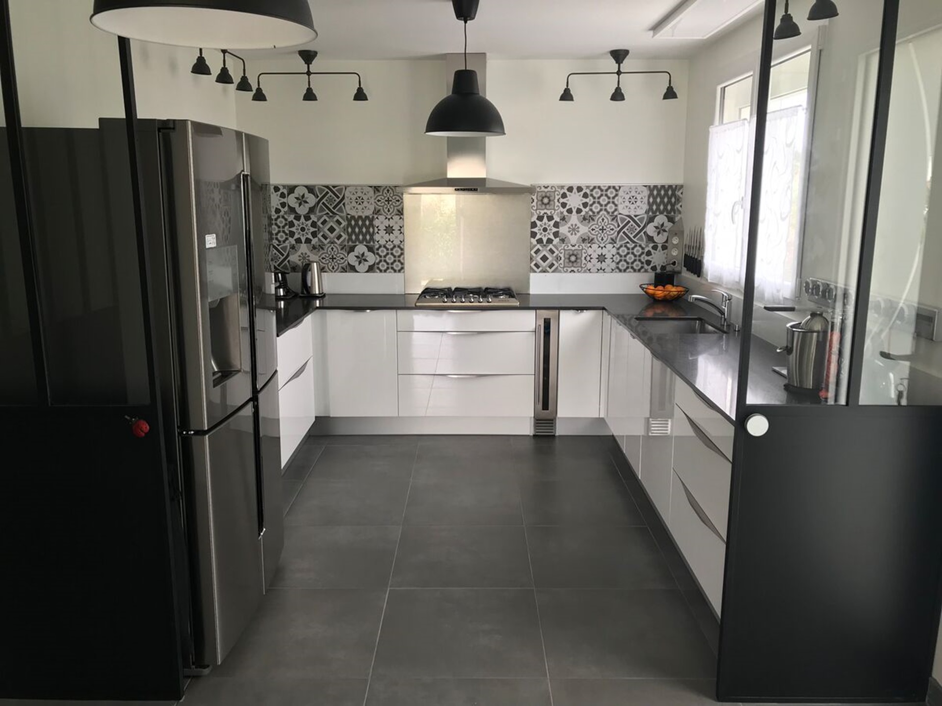 Rénovation cuisine équipée sur mesure Light Blanc Brillant