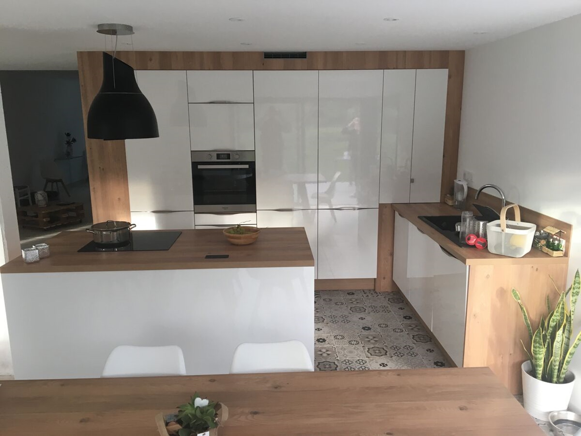 Cuisine avant-après sur mesure Light Blanc Brillant