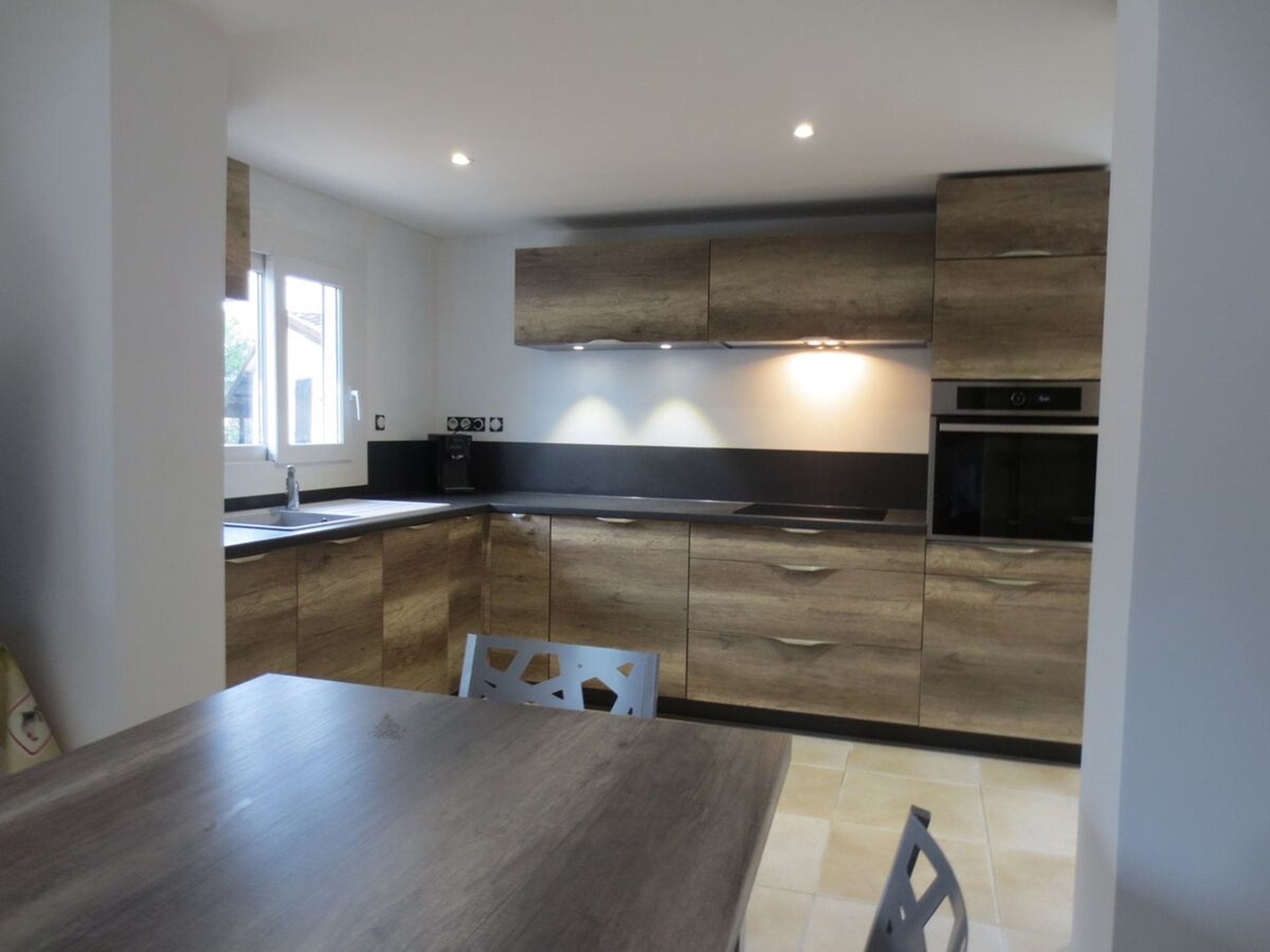 Cuisine avant-après sur mesure Trend + Winoka