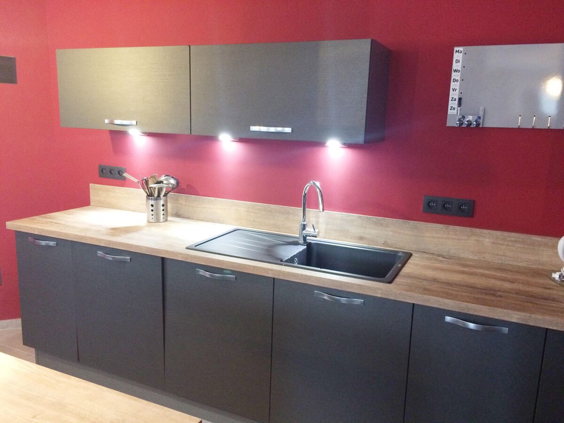 Rénovation cuisine équipée sur mesure Label Métal Brossé