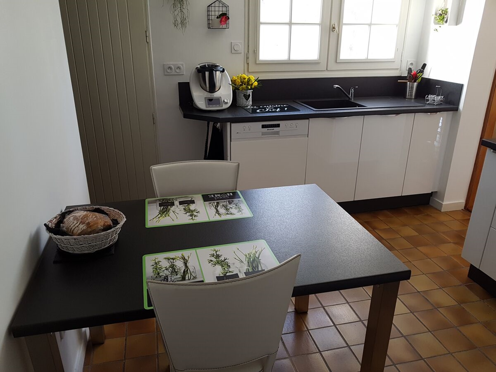 Rénovation cuisine équipée sur mesure Light Blanc Brillant