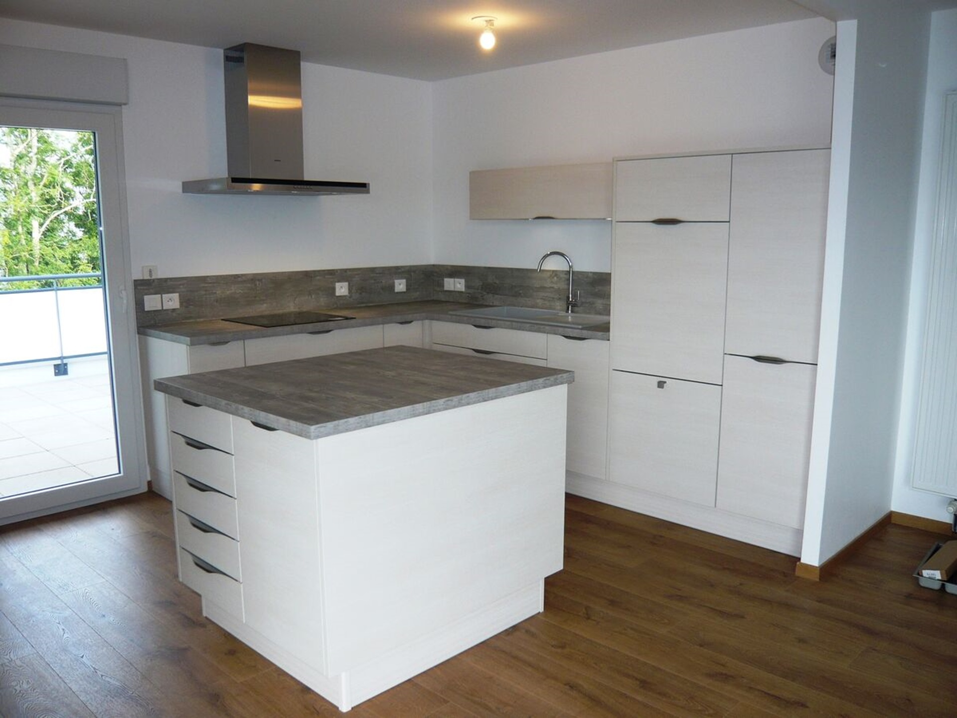 Cuisine avant-après sur mesure Trend Pannacotta mat