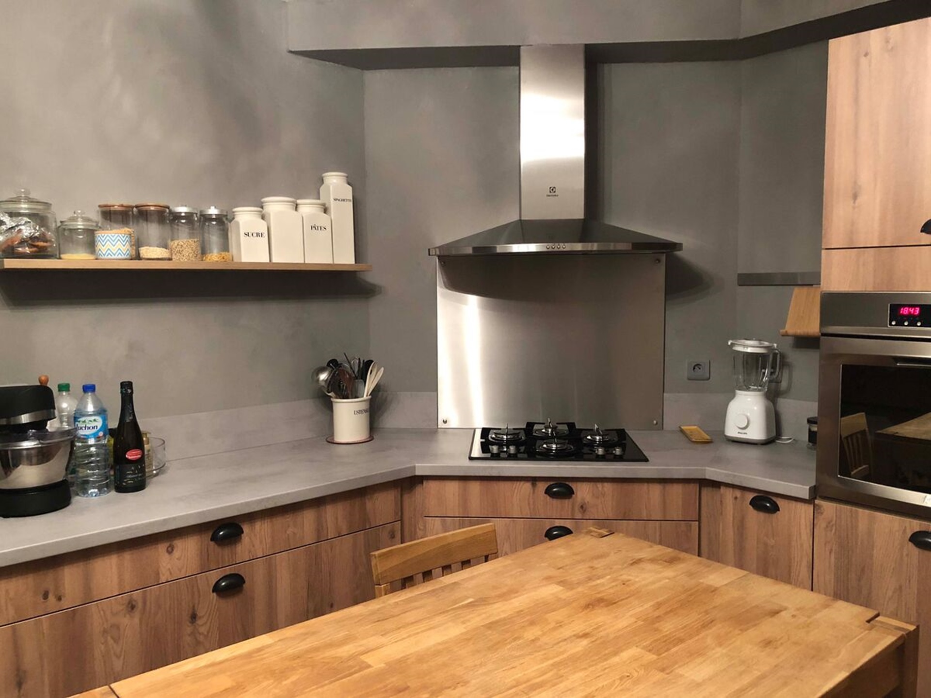 Cuisine avant-après sur mesure Véga Chêne Honey