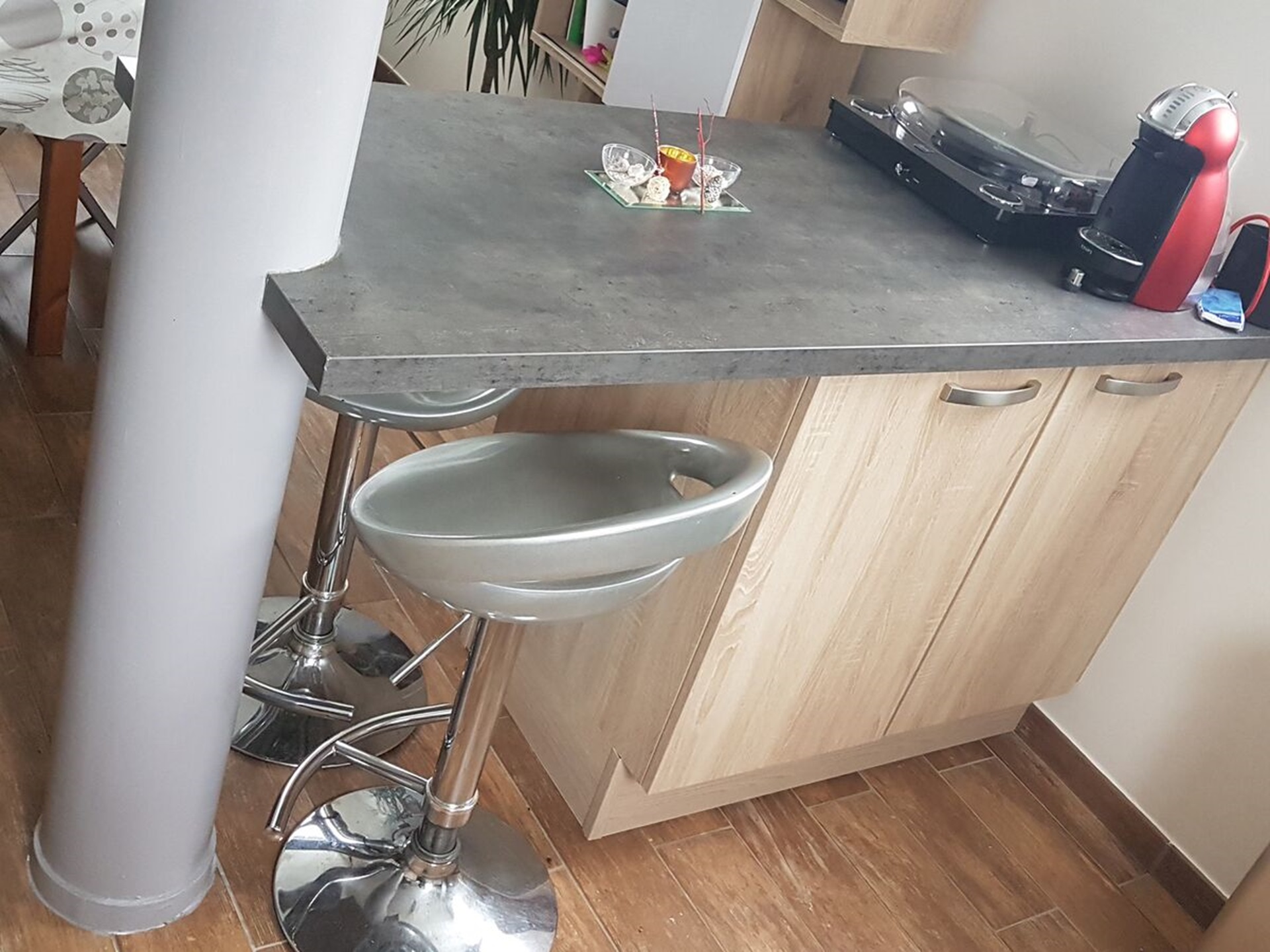 Cuisine avant-après sur mesure Vega Plus Chêne Timber