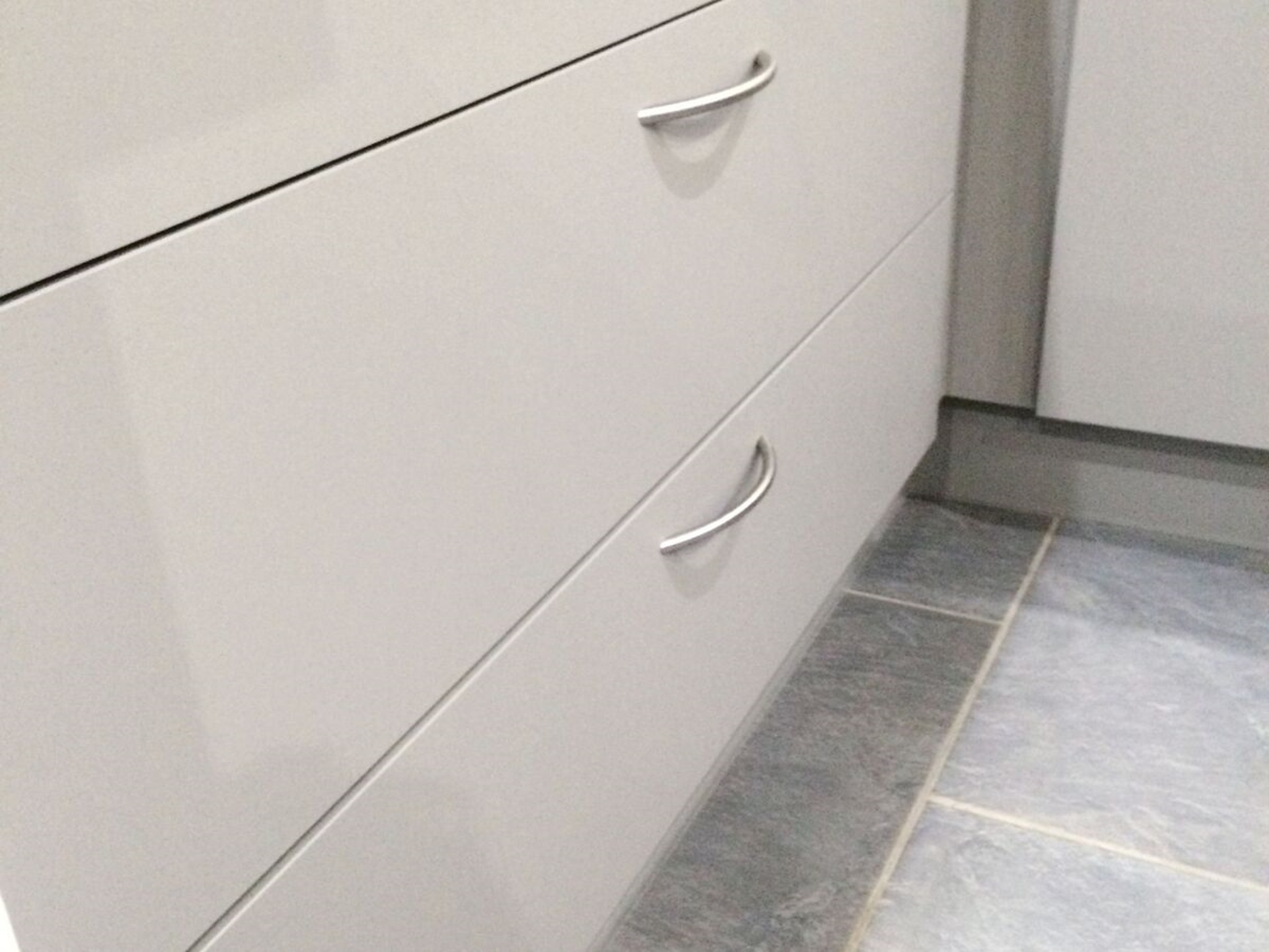 Cuisine avant-après sur mesure Vega Prem'S Gris minéral