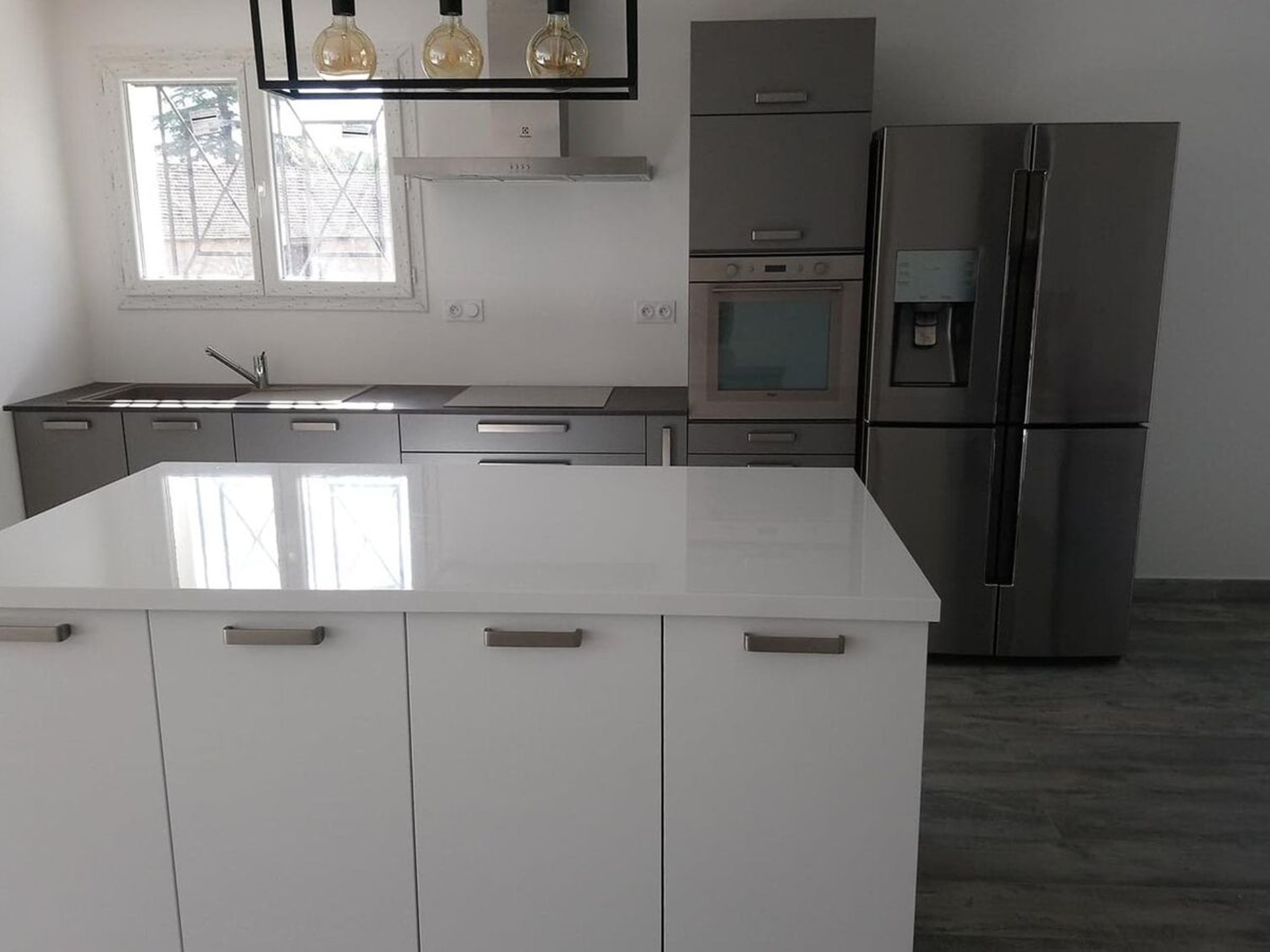 Rénovation cuisine équipée sur mesure Trend Quartz Métal