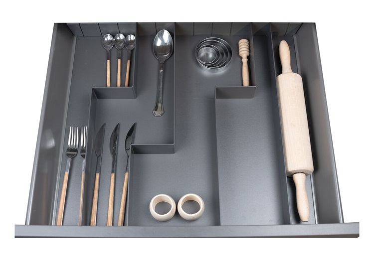 Rangement pour couverts libre