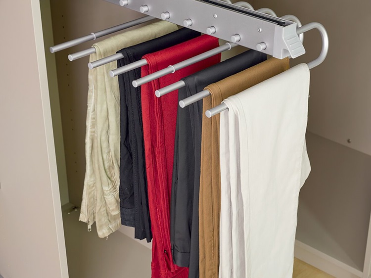 Porte-pantalon coulissant