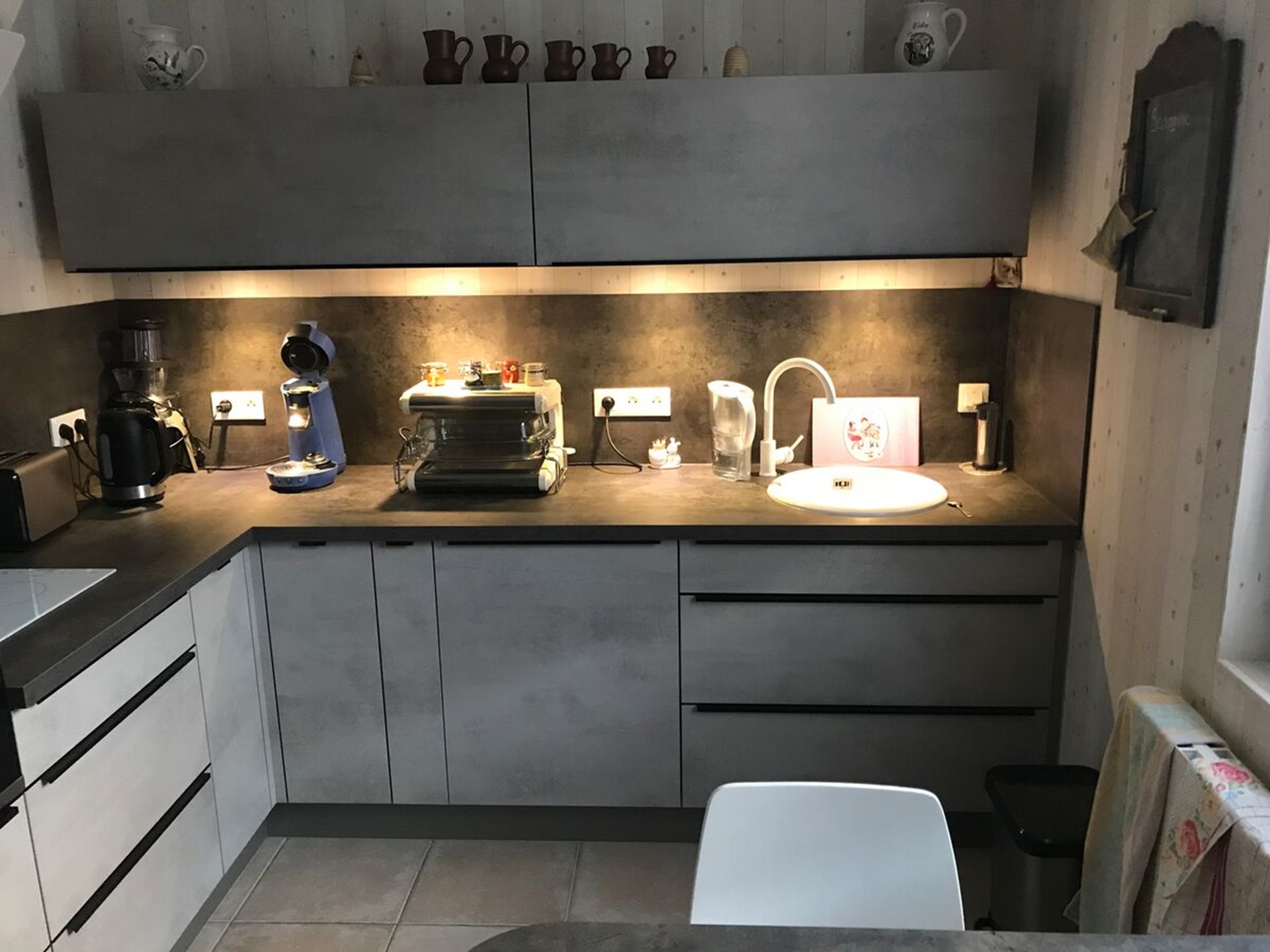 Rénovation cuisine équipée sur mesure Trend Béton Clair